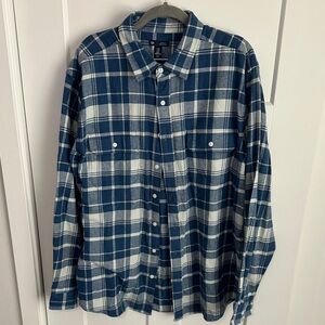 GAP Blue and White Plaid Men's Shirt